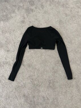 Alo Long Sleeve Crop Top (Built-in bra)